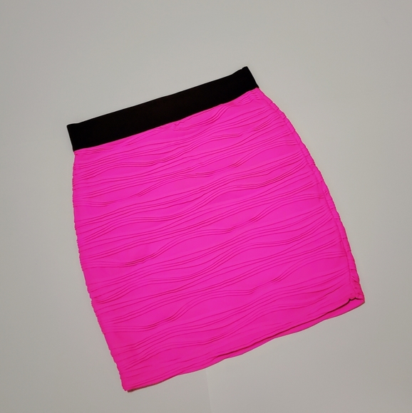 Forever 21 Dresses & Skirts - Forever 21 XXI Neon Hot Pink Mini Skirt